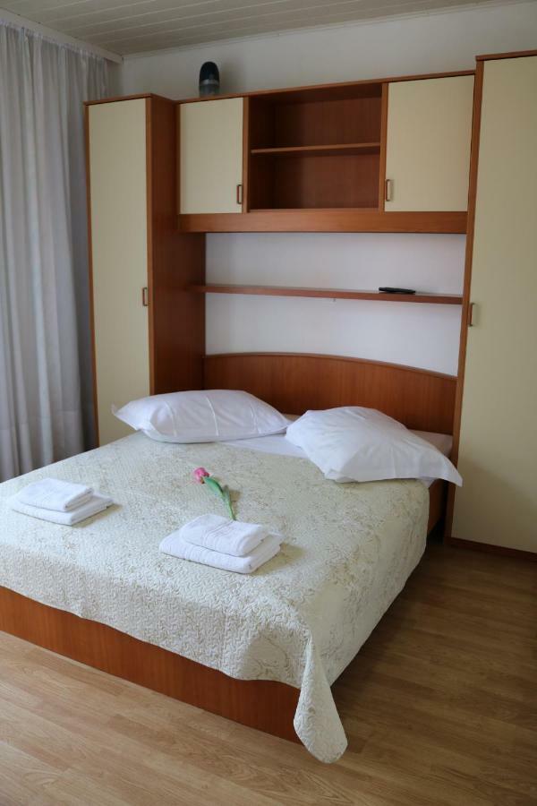 Apartment Topic Baska Voda Exterior photo